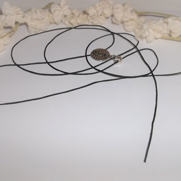 Necklace, Pendant, Seahorse Necklace, Seahorse Jewelry, Silver Seahorse 8051 - Picture 4 of 9